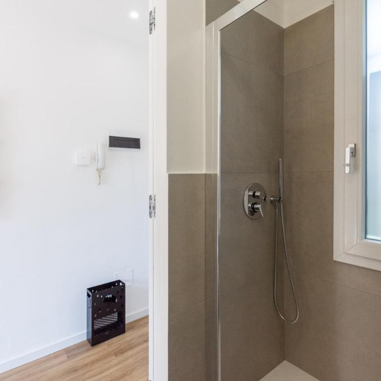 Il Glicine - Vista Mozzafiato, zona Isola, vicino Metro M3 M5 e Stazione Centrale - Appartamento con Vista e Balcone - 22