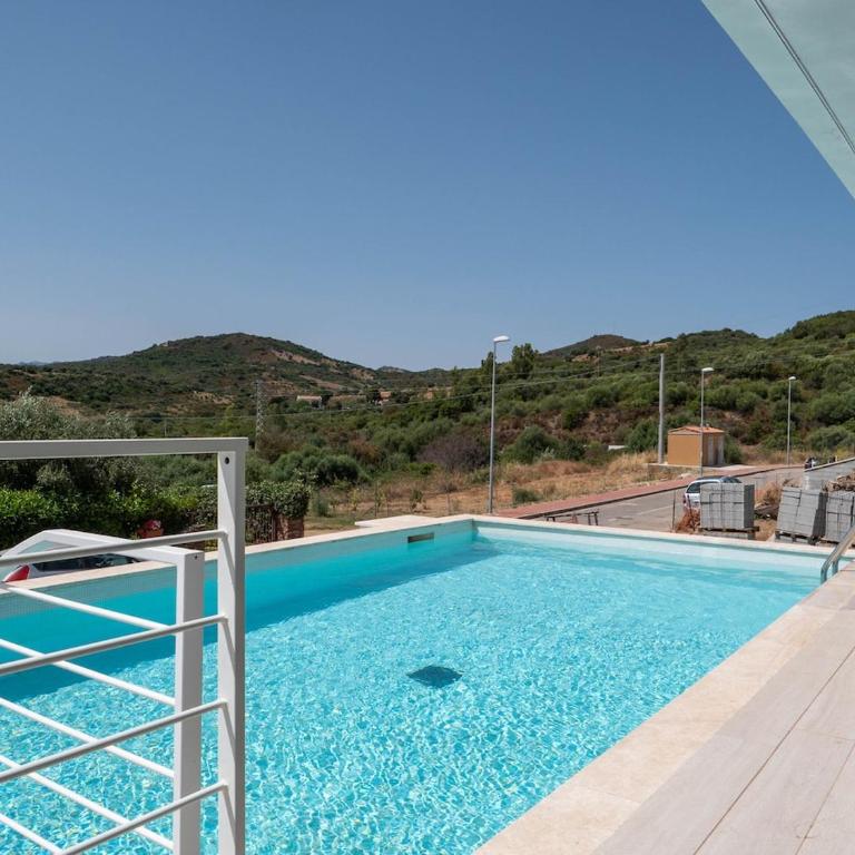 Villa con piscina privata BudoniAffitti - Villa - 5