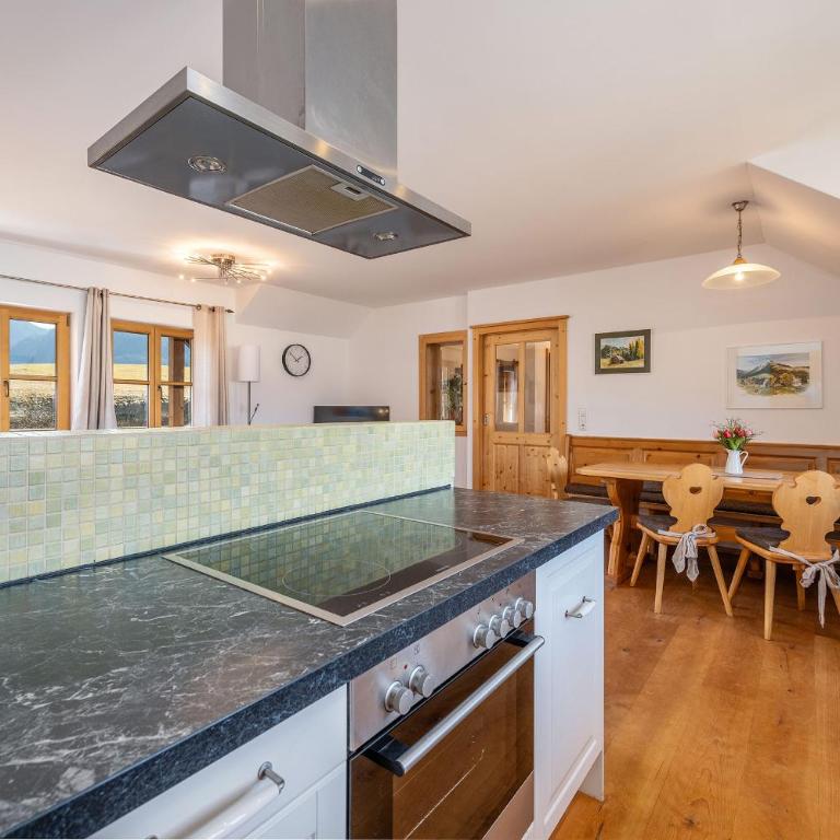 Alte Schmiede - by myNests - Apartment mit 2 Schlafzimmern und Bergblick - 4