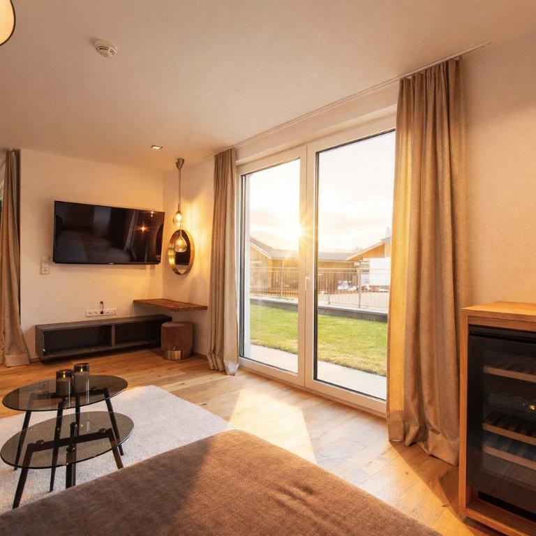 HEAVEN 7 Suite - Private Whirlpool & Garden - Apartment - 6