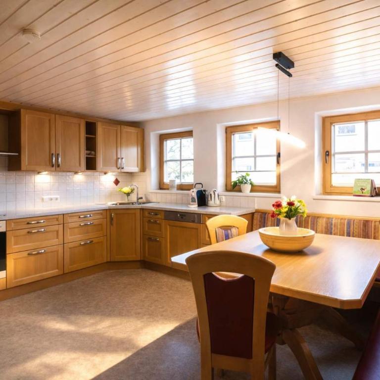 SONNENHAUS Tirol - Holiday Home with Mountain View & Garden - Ferienhaus - 9