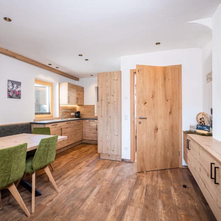 BEIM LOIS Dorfblick - 2 Floors & Sauna Access - Apartment - 14