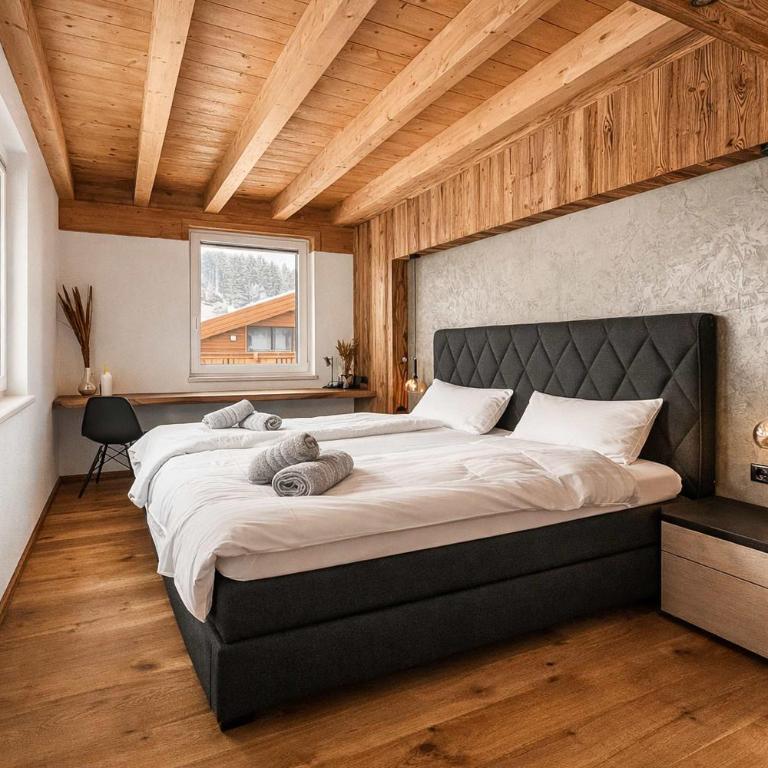 CLOUD 9 - Private Whirlpool & Rooftop Terrace - Apartment - 28