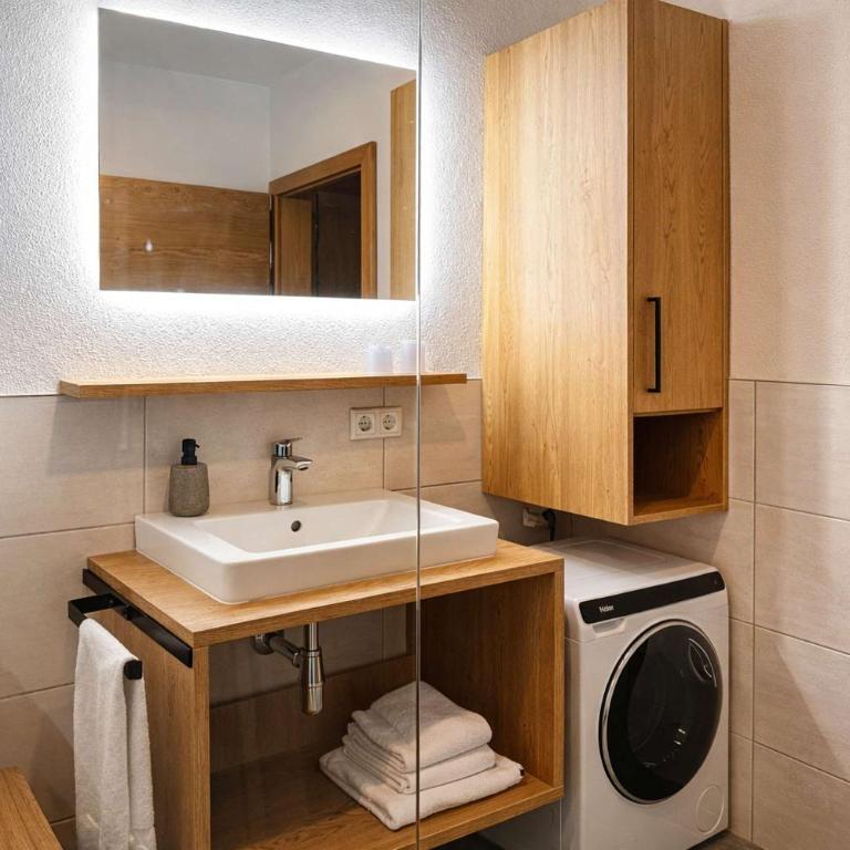 VERONIKAS Relax & Family Suite with Terrace - Apartment - 4