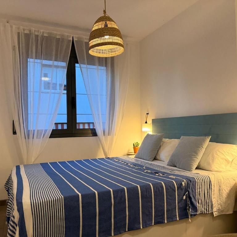 Smart Penthouse with Terrace 10min Walk to Beach - Apartamento de 1 dormitorio - 22