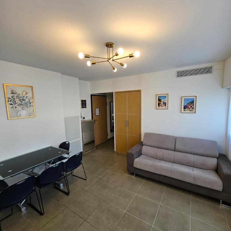Juan-les-Pins 2-room apartment - Apartment mit 1 Schlafzimmer - 11