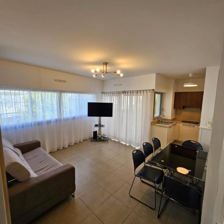 Juan-les-Pins 2-room apartment - Apartment mit 1 Schlafzimmer - 10