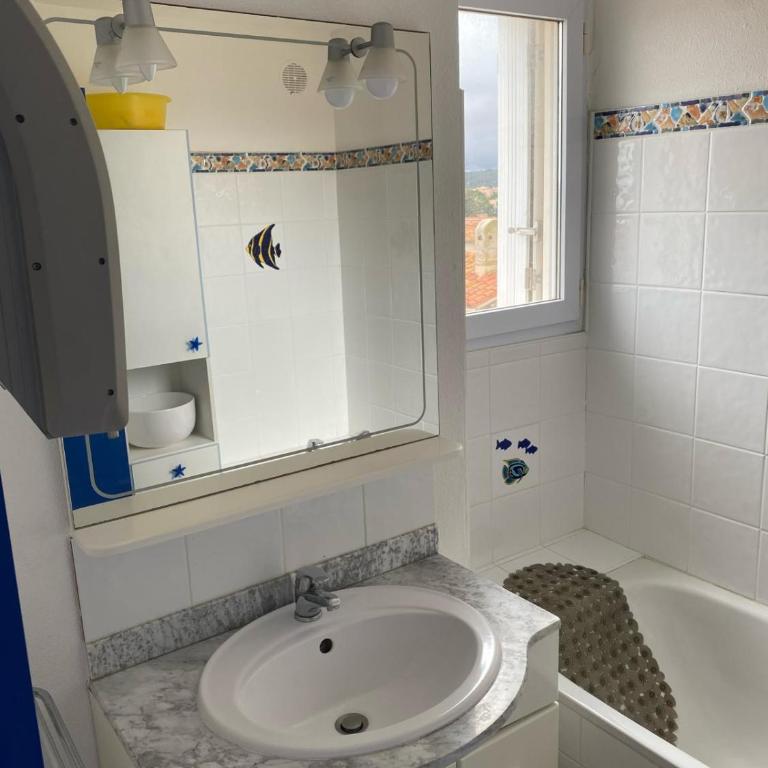 Le grand Perouse - Air conditioning - Beach view - 4 people - Appartement 2 Chambres - 8