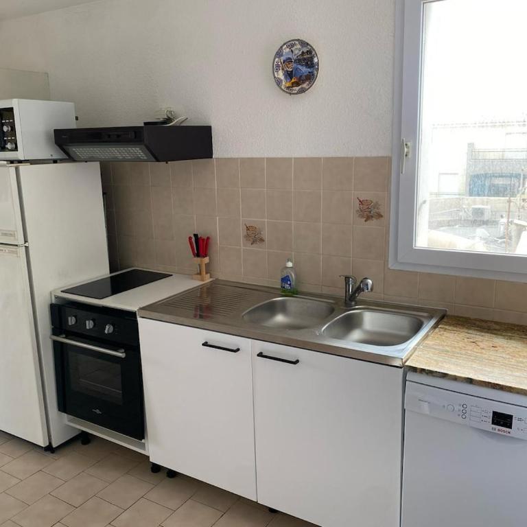 Le grand Perouse - Air conditioning - Beach view - 4 people - Appartement 2 Chambres - 13