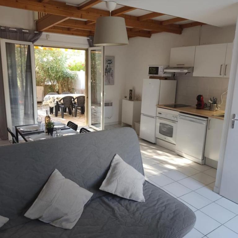 Jolie Petite Maison sur Vias Plage 500m des plages - Maison 2 Chambres - 3