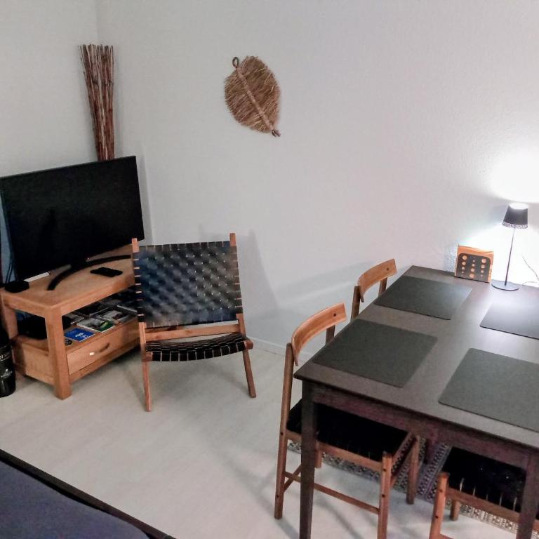 Central 4, pretty two room apartment, free bus, city tax included - Apartment mit 2 Schlafzimmern - 3