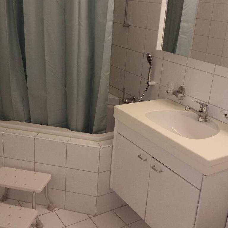 Central 4, pretty two room apartment, free bus, city tax included - Apartment mit 2 Schlafzimmern - 29