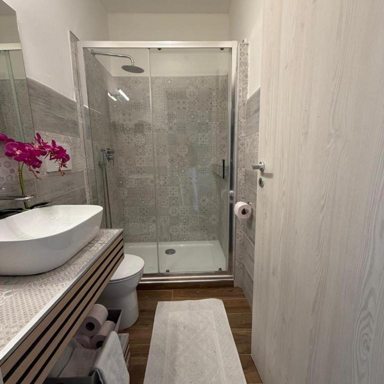 B&B Tanda Rooms Olbia - Camera Matrimoniale Deluxe con Balcone - 12