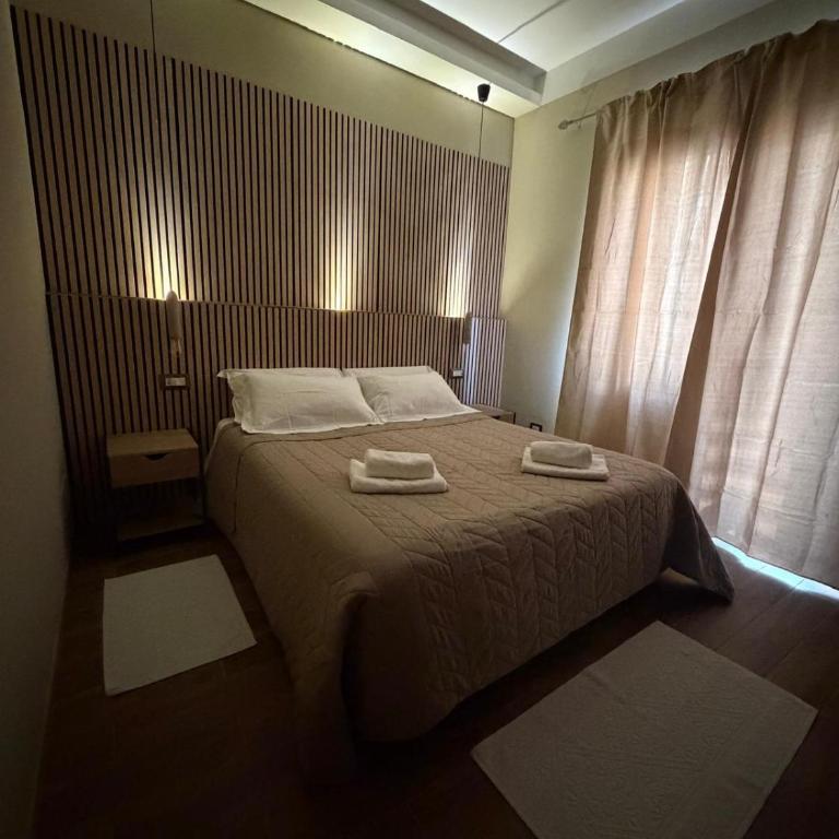 B&B Tanda Rooms Olbia - Camera Matrimoniale Deluxe con Balcone - 9
