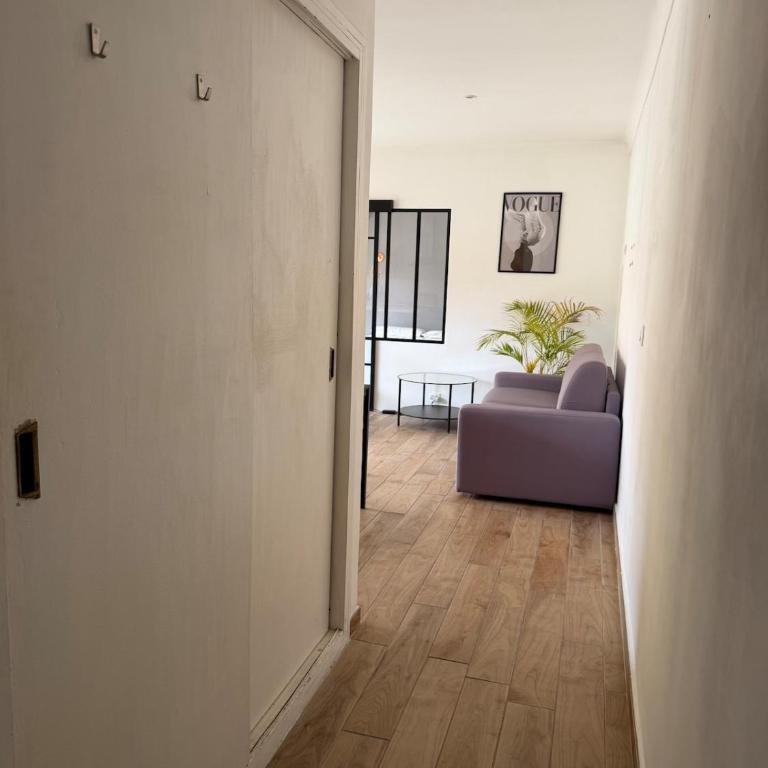 Village center - Parking - Air conditioning - Terrace - Appartement 1 Chambre - 7