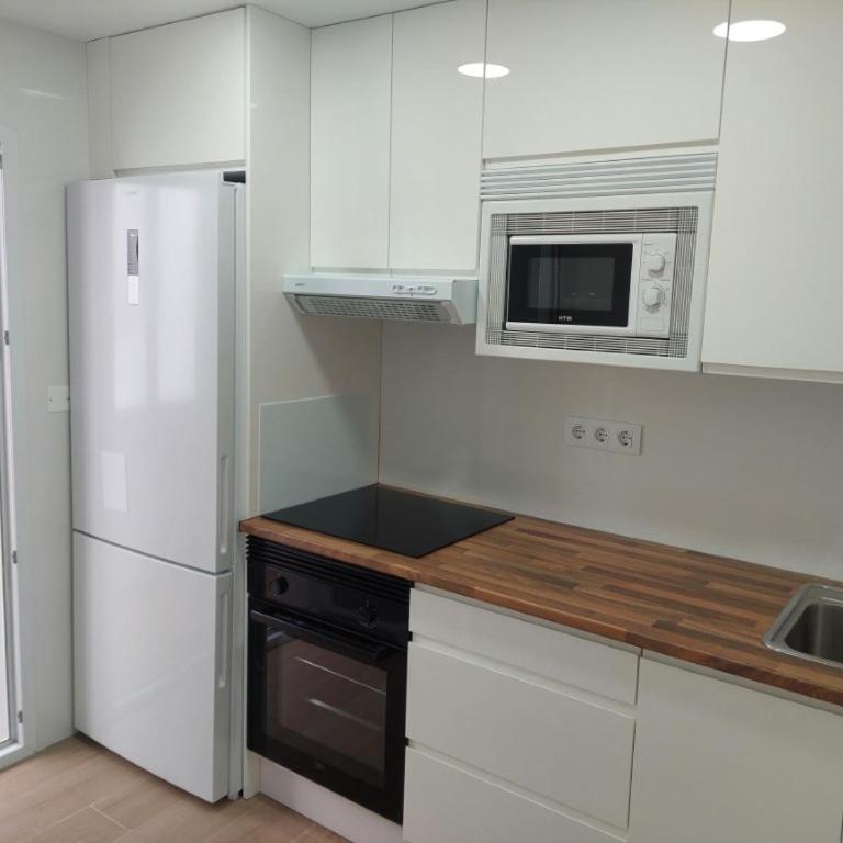 Coqueto piso con cuatro aires acondicionados - Apartamento de 3 dormitorios - 1