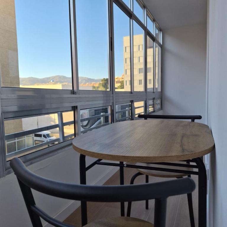 Coqueto piso con cuatro aires acondicionados - Apartamento de 3 dormitorios - 7