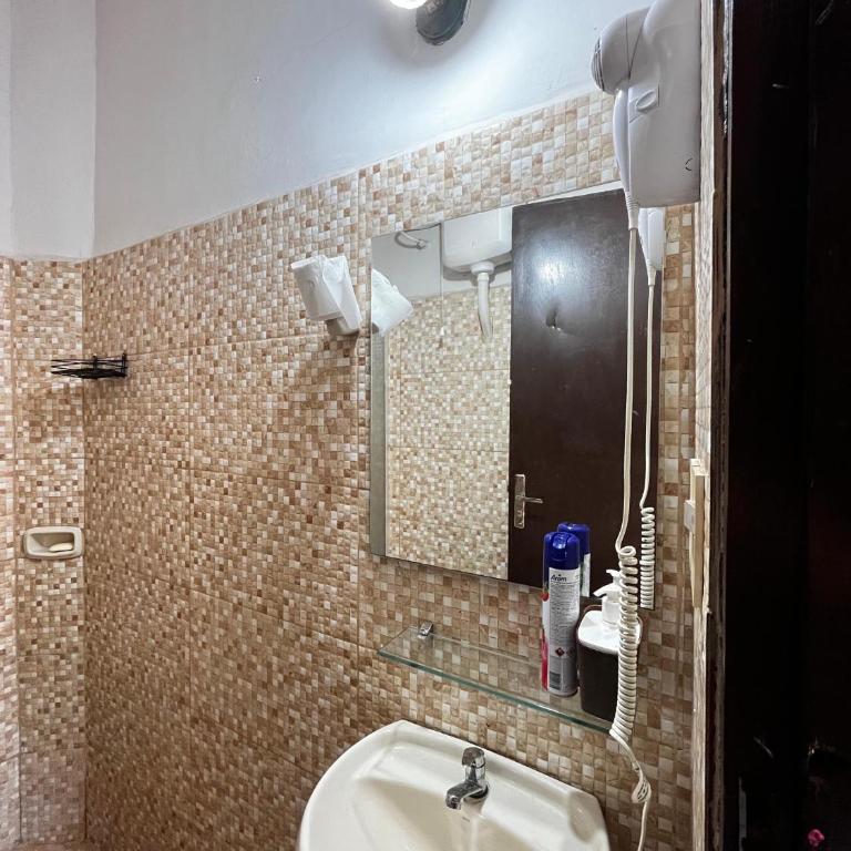Casa con Piscina y Quincho a 8 min del aeropuerto - Two-Bedroom Villa - 38