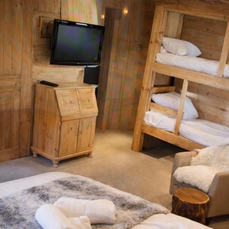 Hôtel Chalet Alpage - Chambre Familiale - Vue sur Montagne - 2