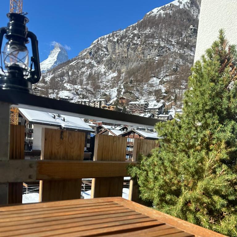 Matterhornview Viktoria B - Superior Apartment mit 1 Schlafzimmer und Balkon - 57