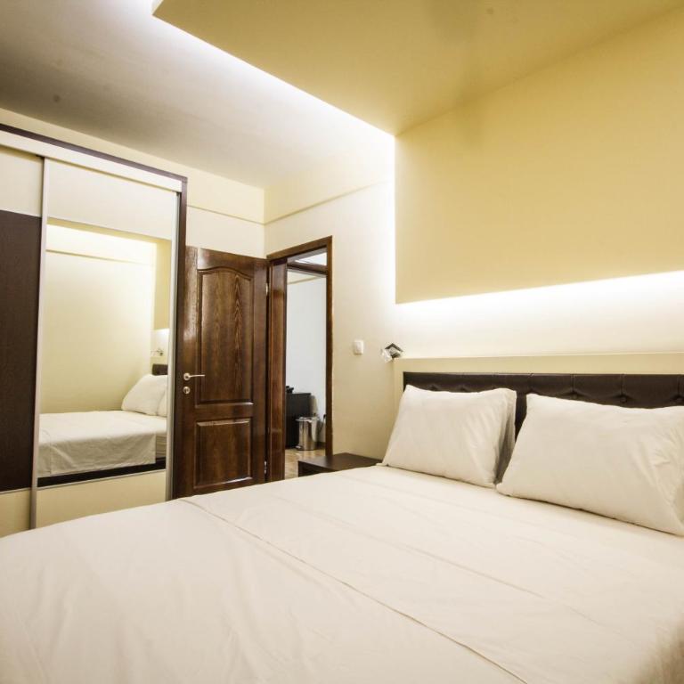 Hotel Oasis - Četvorokrevetna Soba (3 Odrasle Osobe i 1 Dete) - 2