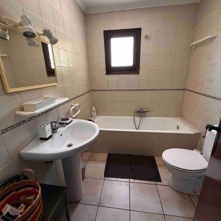 Villa El Bandino Moraira - Four-Bedroom House - 3