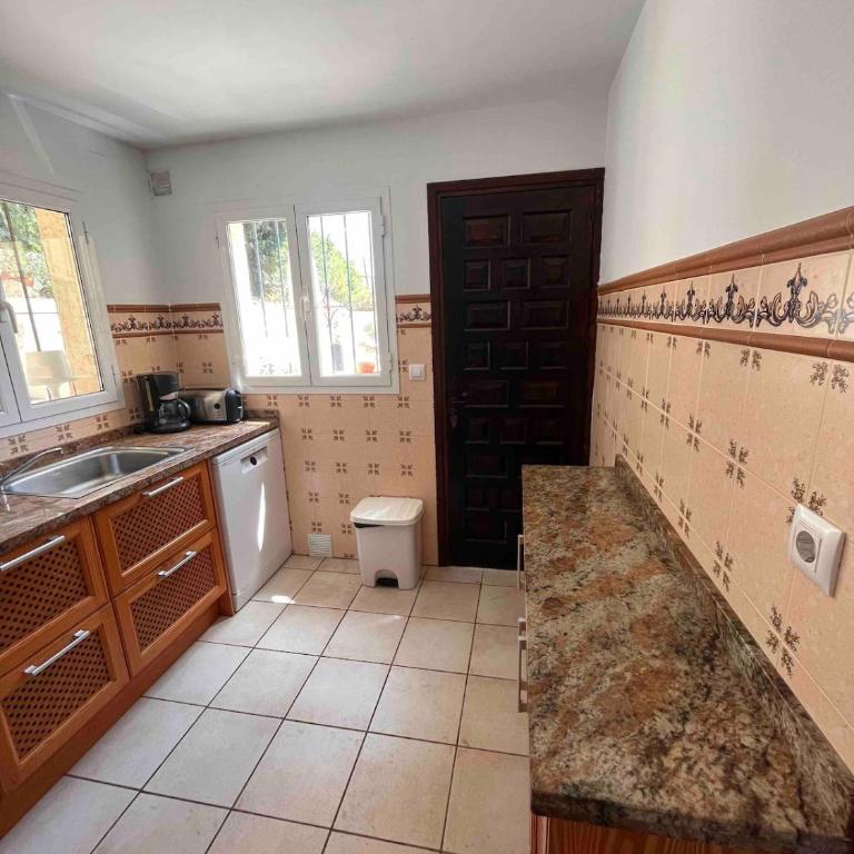 Villa El Bandino Moraira - Four-Bedroom House - 4