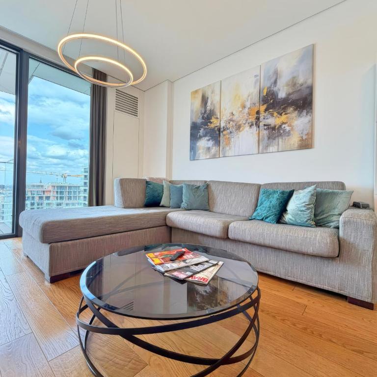 BW Residences - Gym & Pool - Two-Bedroom Apartment - 9