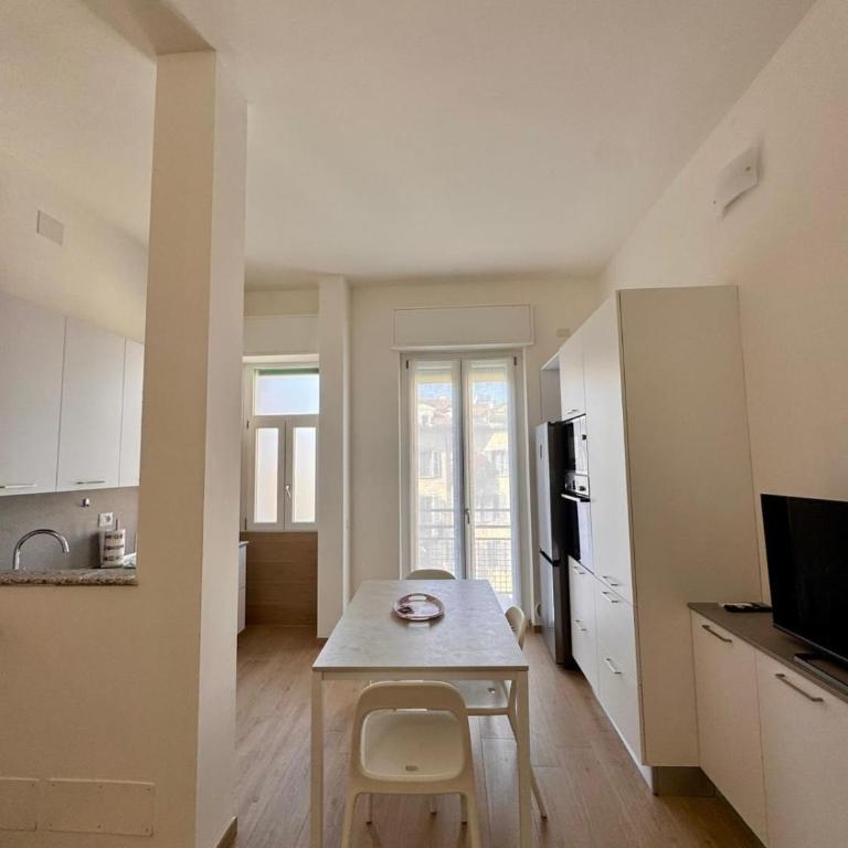 Corso Garibaldi 73 - Appartamento Standard con 2 Camere da Letto - 14