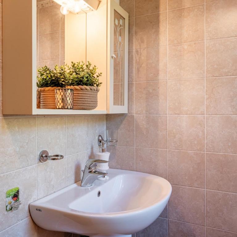 Il Girasole Apartment with Swimming Pool - Appartamento - 27