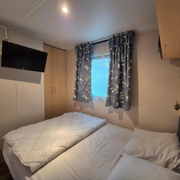 Mobil home 6 places à 900M de la mer - Mobile Home - 3