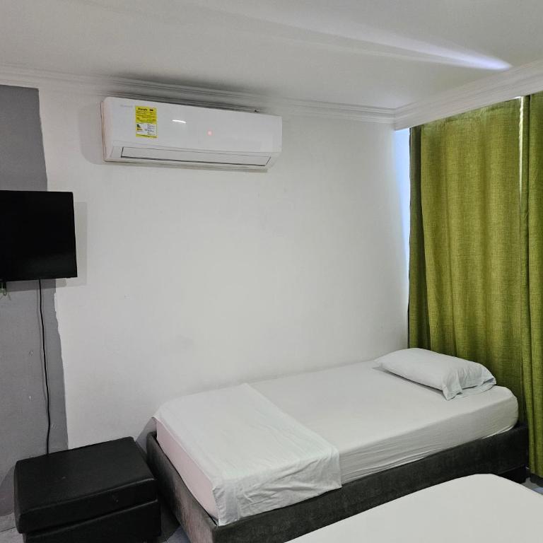 "LOW COST" Conquistador-Laguito - Apartment with Balcony - 9