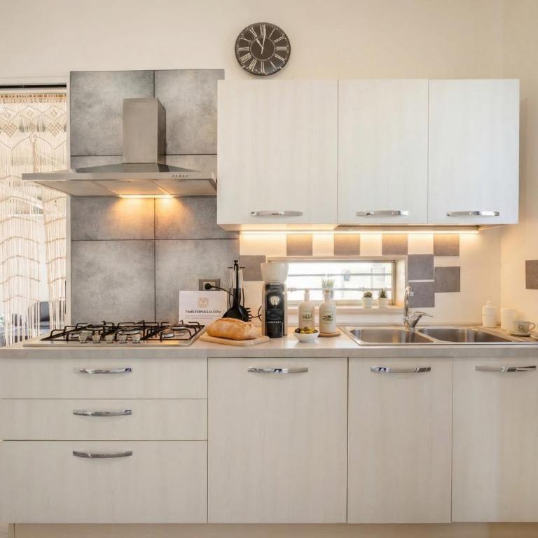 CarmenLeo-Central Accommodation with Patio - Appartamento - 8