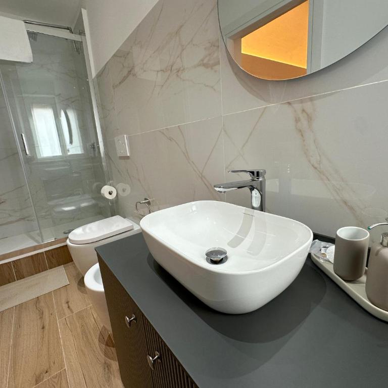Umbrella Street Home - One-Bedroom Apartment - 10