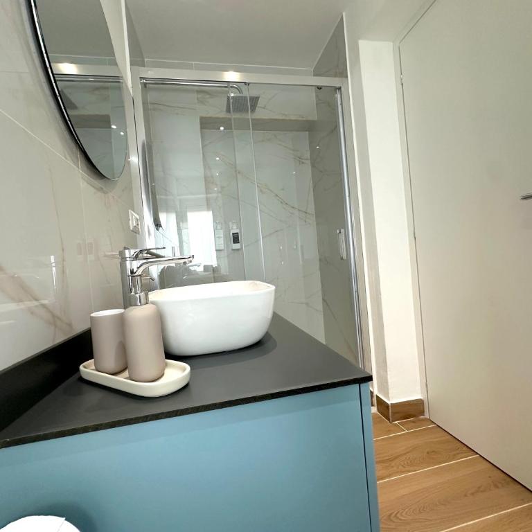 Umbrella Street Home - One-Bedroom Apartment - 17
