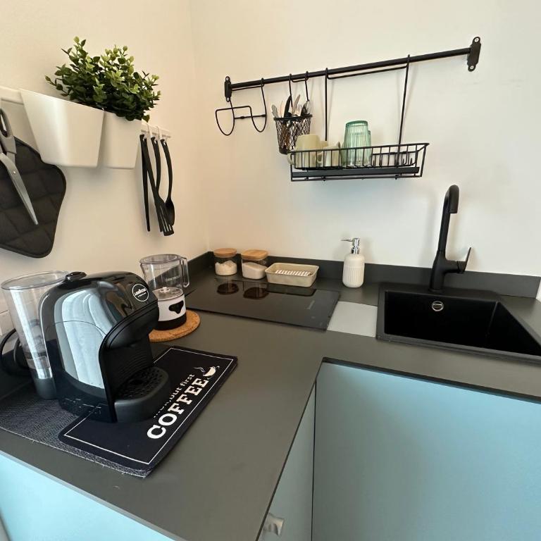 Umbrella Street Home - One-Bedroom Apartment - 15