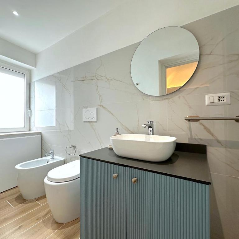 Umbrella Street Home - One-Bedroom Apartment - 16