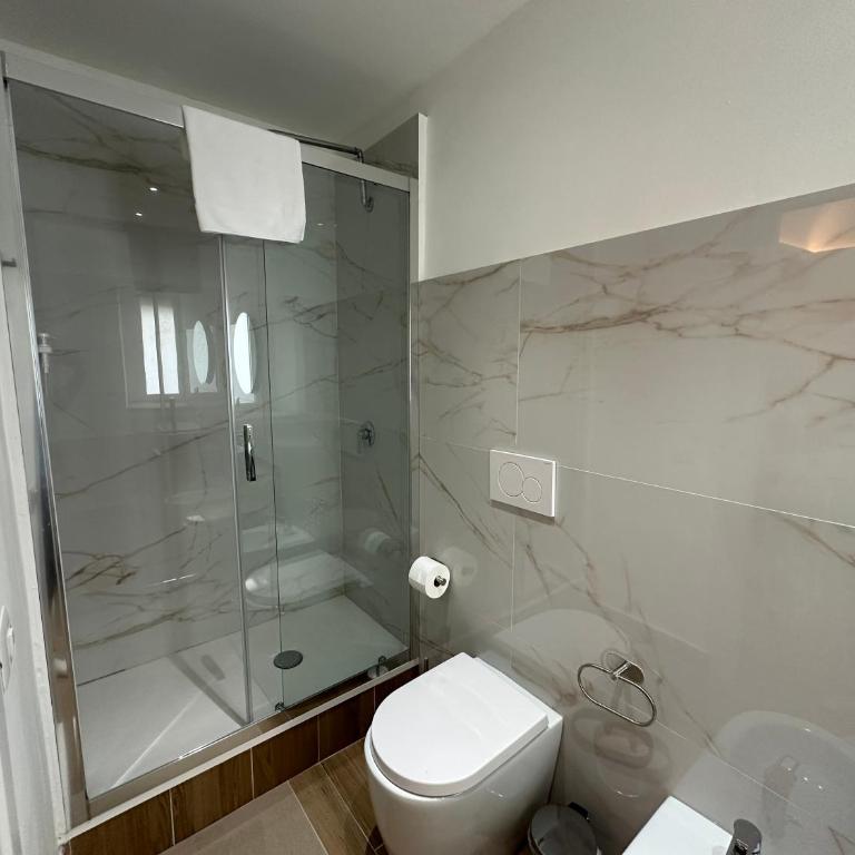 Umbrella Street Home - One-Bedroom Apartment - 11