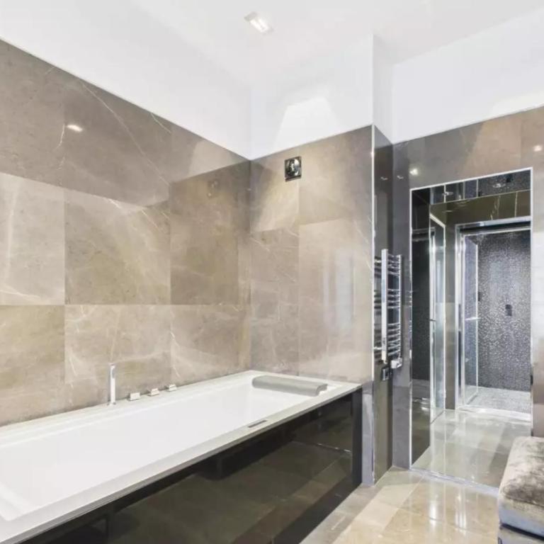3BR Champs Elysees St Honore - Appartement 3 Chambres - Étage Supérieur - 16