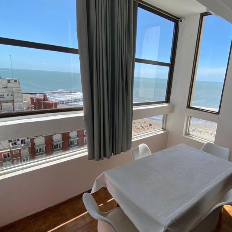Have breakfast overlooking the sea, just a short walk from everything - One-Bedroom Apartment - 1