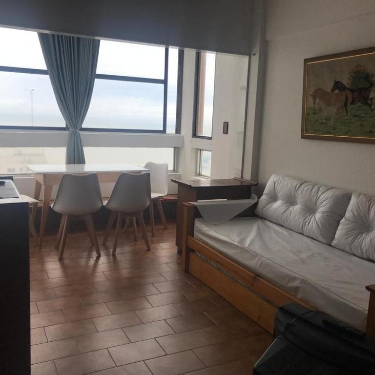 Have breakfast overlooking the sea, just a short walk from everything - One-Bedroom Apartment - 8