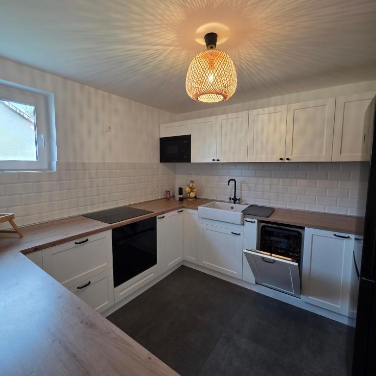 Sienas Holiday Home - One-Bedroom House - 5