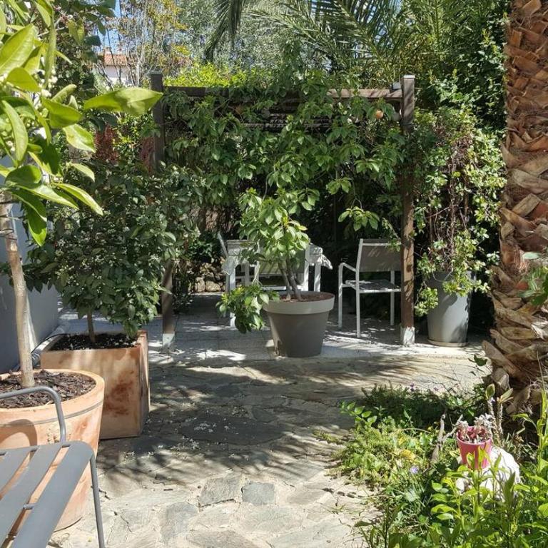 Appartement lumineux avec jardin privatif - Two-Bedroom Apartment - 5