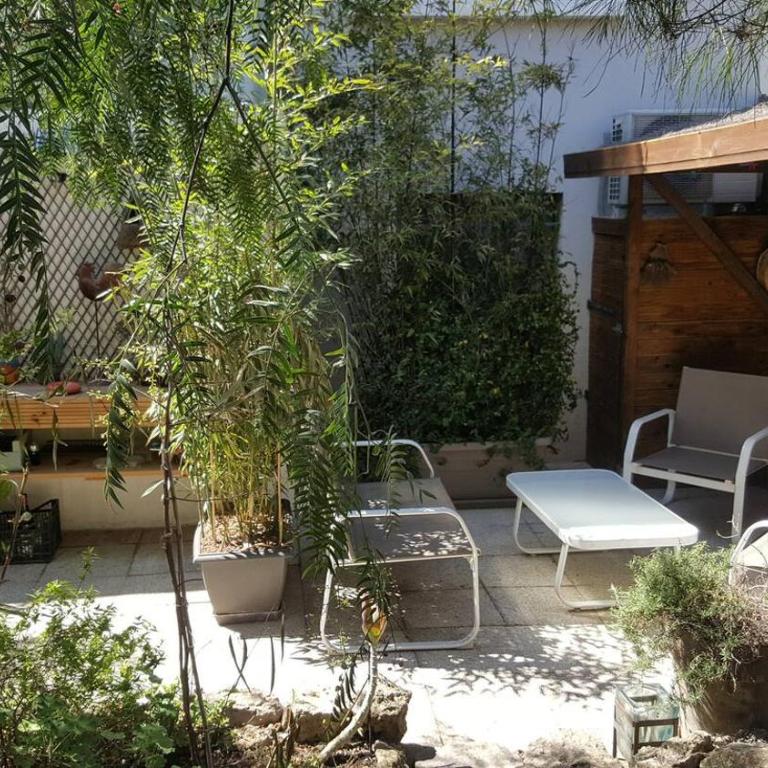 Appartement lumineux avec jardin privatif - Two-Bedroom Apartment - 17