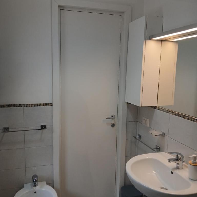 Perry guest house - Camera Matrimoniale con Bagno Privato - 10