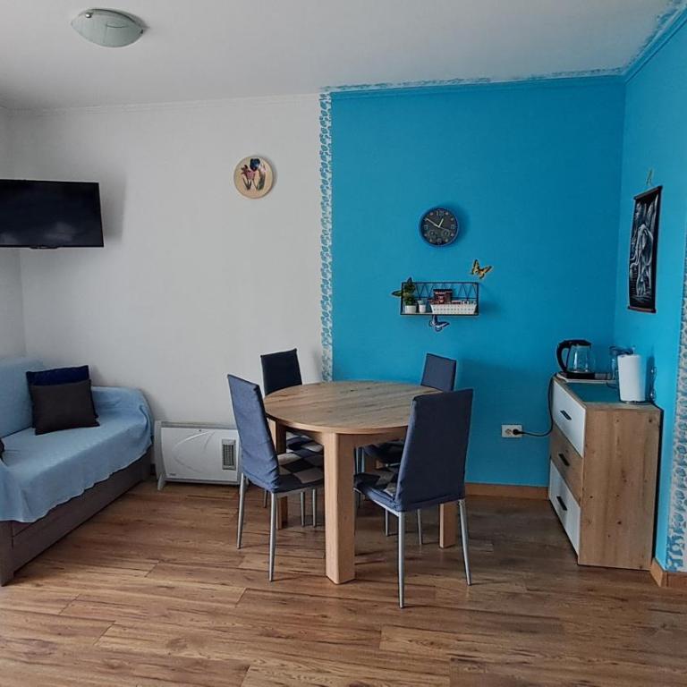 Apartments Viktoria - Family Studio - 7