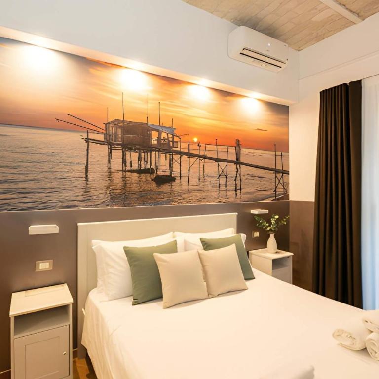 Heart of Pescara Elegant Suites - Chic Suites in Pescara Center & 2 steps from Sea - AC & Wifi - Camera Matrimoniale con Bagno Privato - 4
