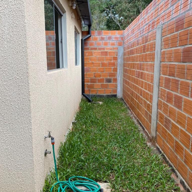 Casa en condominio cerrado en Luque con piscina - Three-Bedroom House - 14