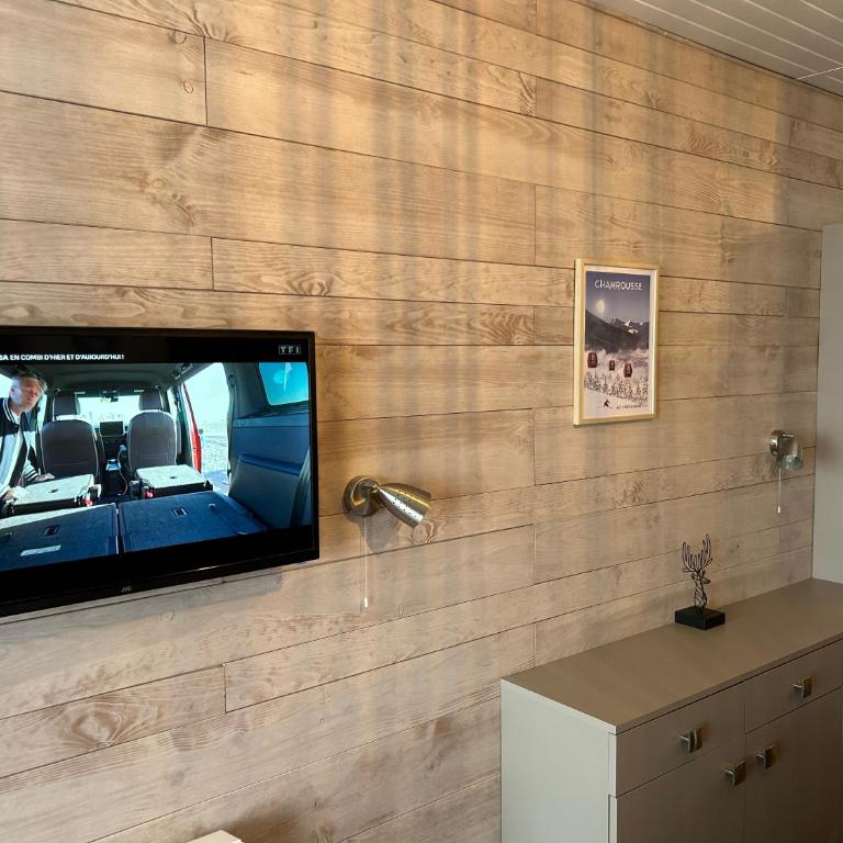 L Évidence, chaleureux 4 à 5 couchages, 1 chambre, cellier, vue dégagée, parking gratuit - Apartamento de 1 dormitorio - 7