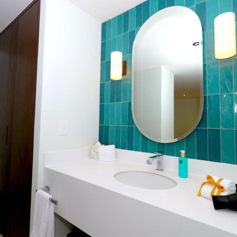 Hotel Casa Bahía Cozumel - Adults Only - Superior Queen Room with Two Queen Beds - 7